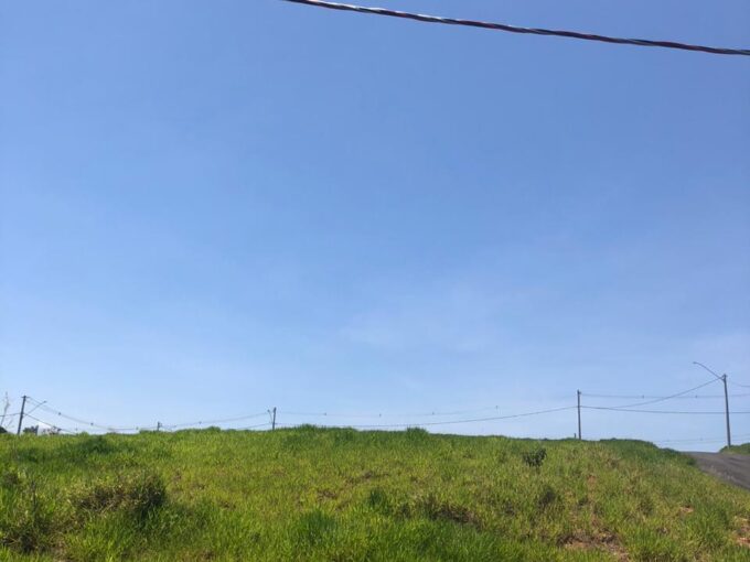 Vende-se lote no loteamento laranjeiras