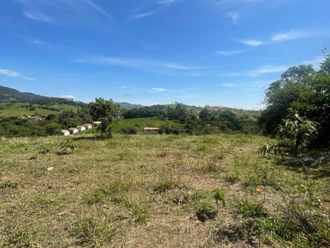 Vende-se terreno no rio do peixe