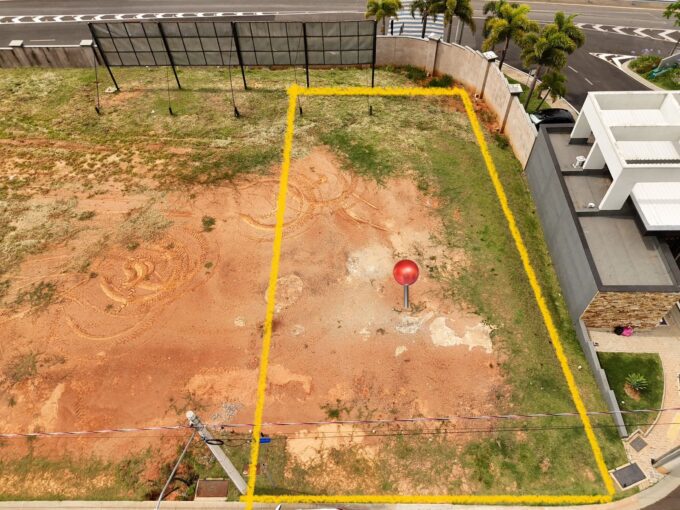 Vende-se lote localizado no Reserva Carraro