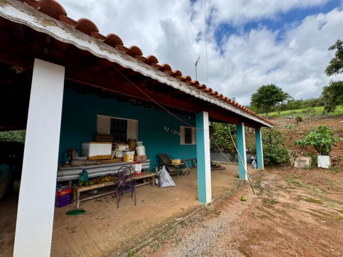 Vende-se Chácara localizada no Bairro dos Moraes